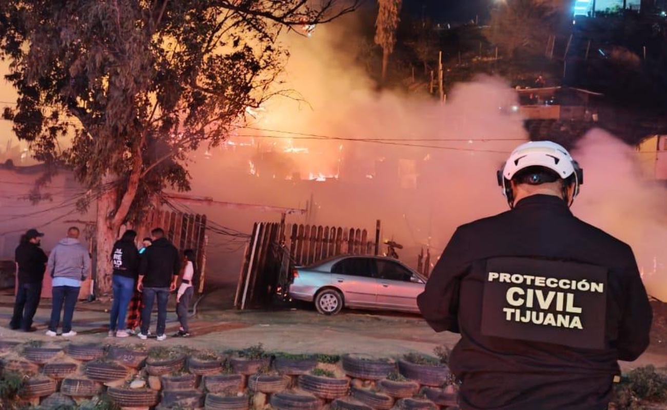 Apoya Ayuntamiento a 15 familias afectadas por incendio