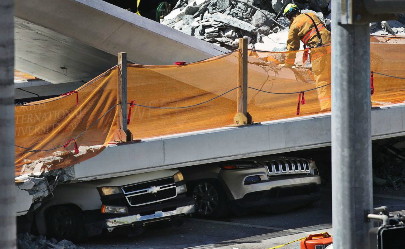 Colapsa puente peatonal en Miami; se reportan varias víctimas