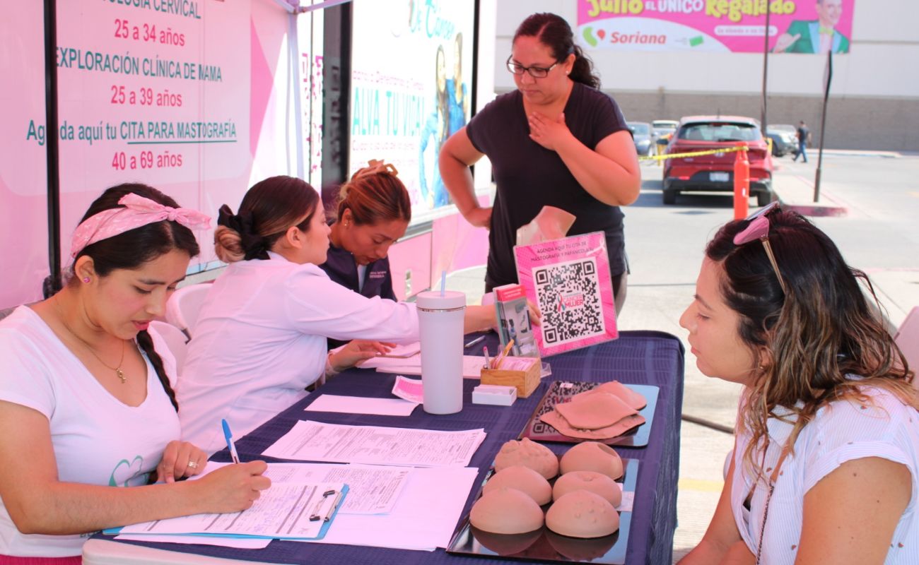Inauguran “Módulos Rosa Móvil” en plaza Las Fuentes, para detectar cáncer en la mujer