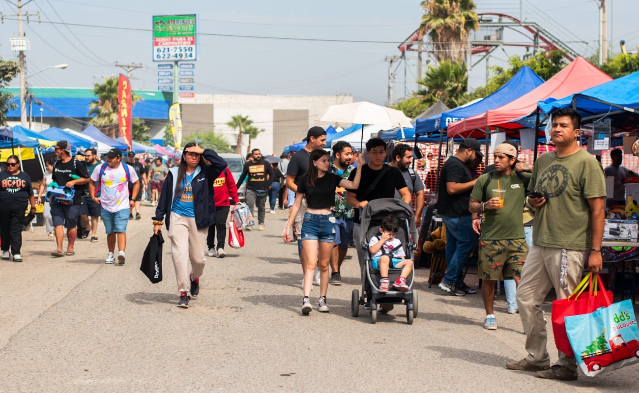 Tianguis Mundo Divertido, el paraíso para los coleccionistas