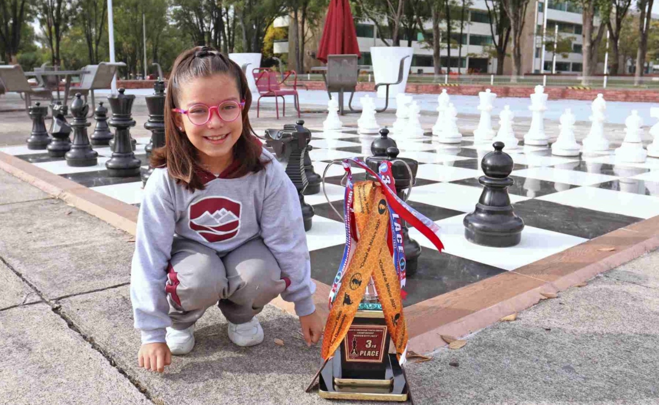 Alumna de la UAG obtiene título mundial de ajedrez