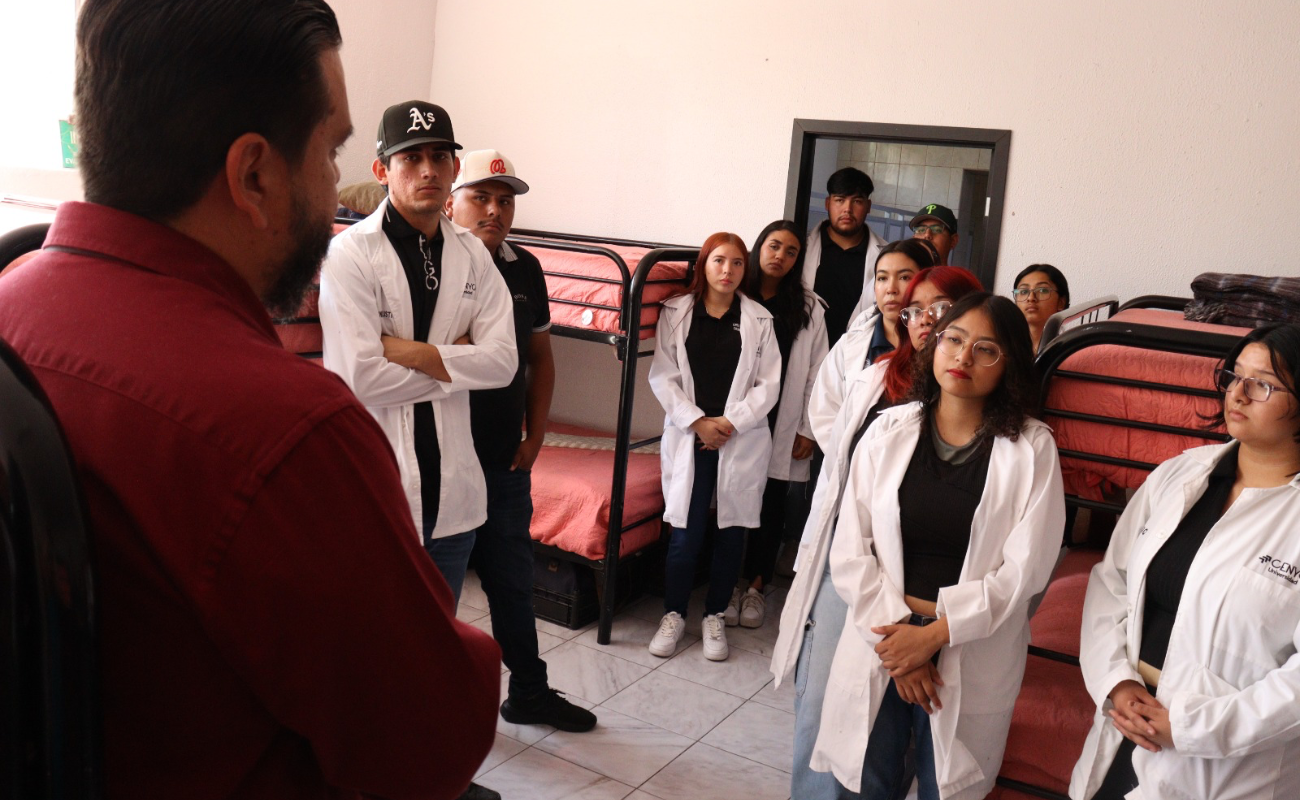 Visitan instalaciones de COTRRSA hombres, estudiantes de criminología de la Universidad CENYCA