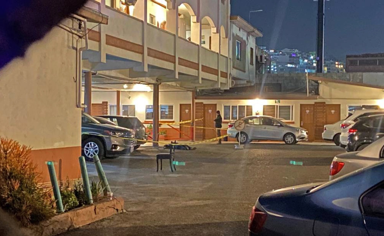 Identifican a hombre ejecutado en estacionamiento del Motel Reno