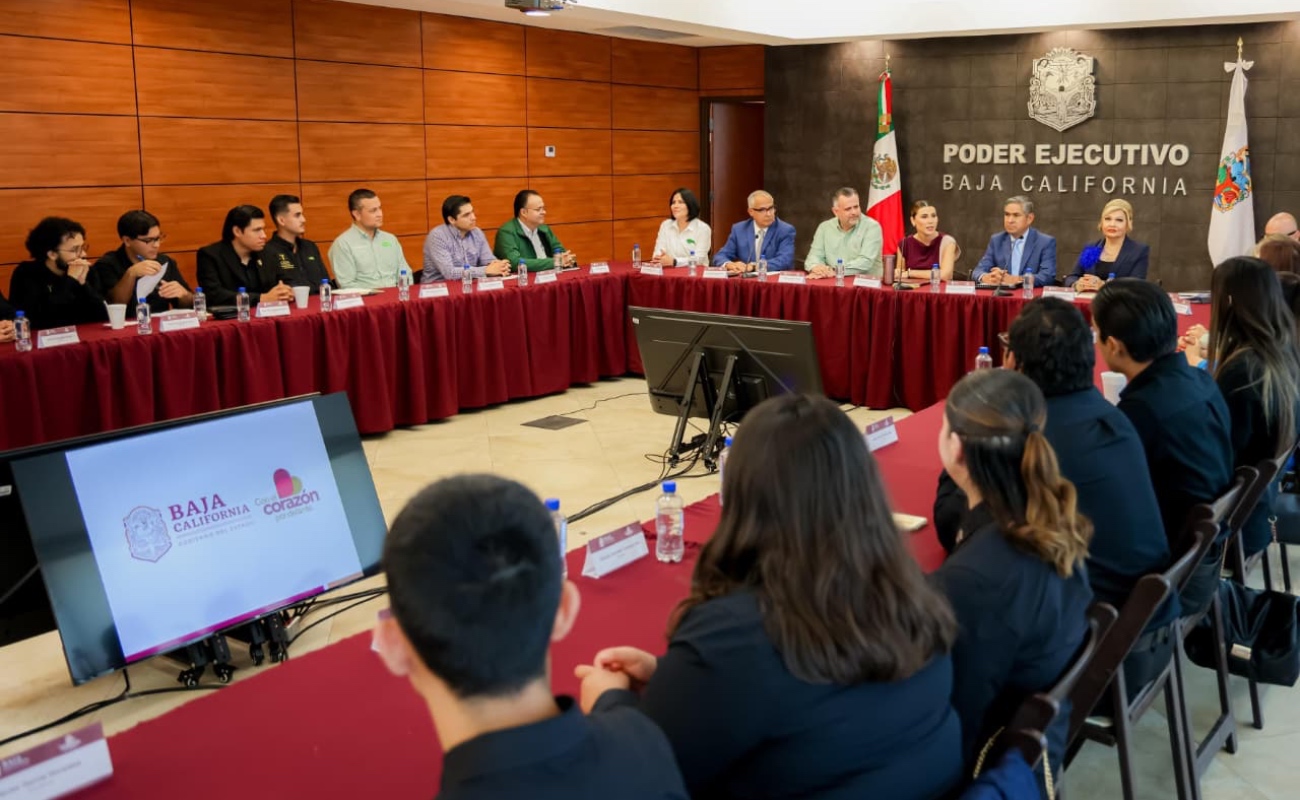 Gobernadora Marina del Pilar escucha y atiende propuestas del Consejo Estudiantil de la UABC