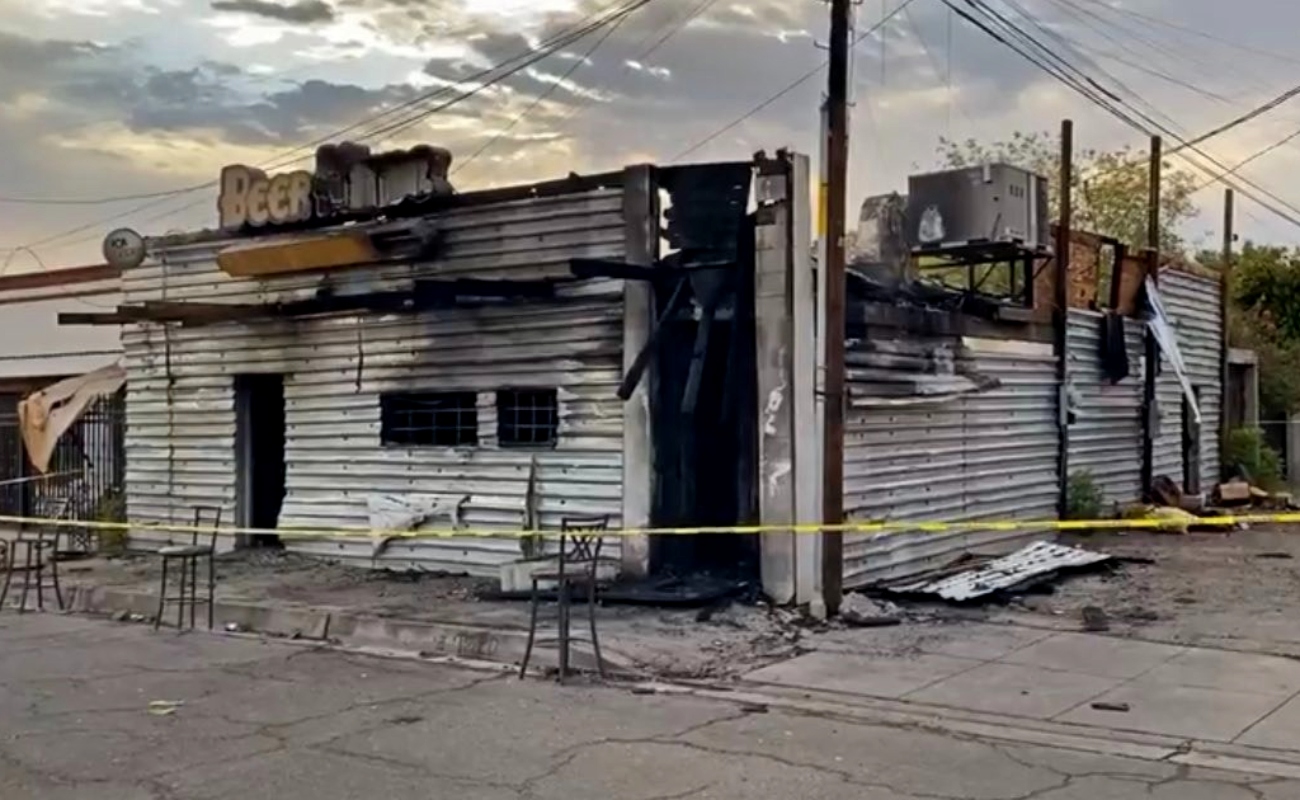 Mueren once personas en incendio provocado en un bar de Sonora