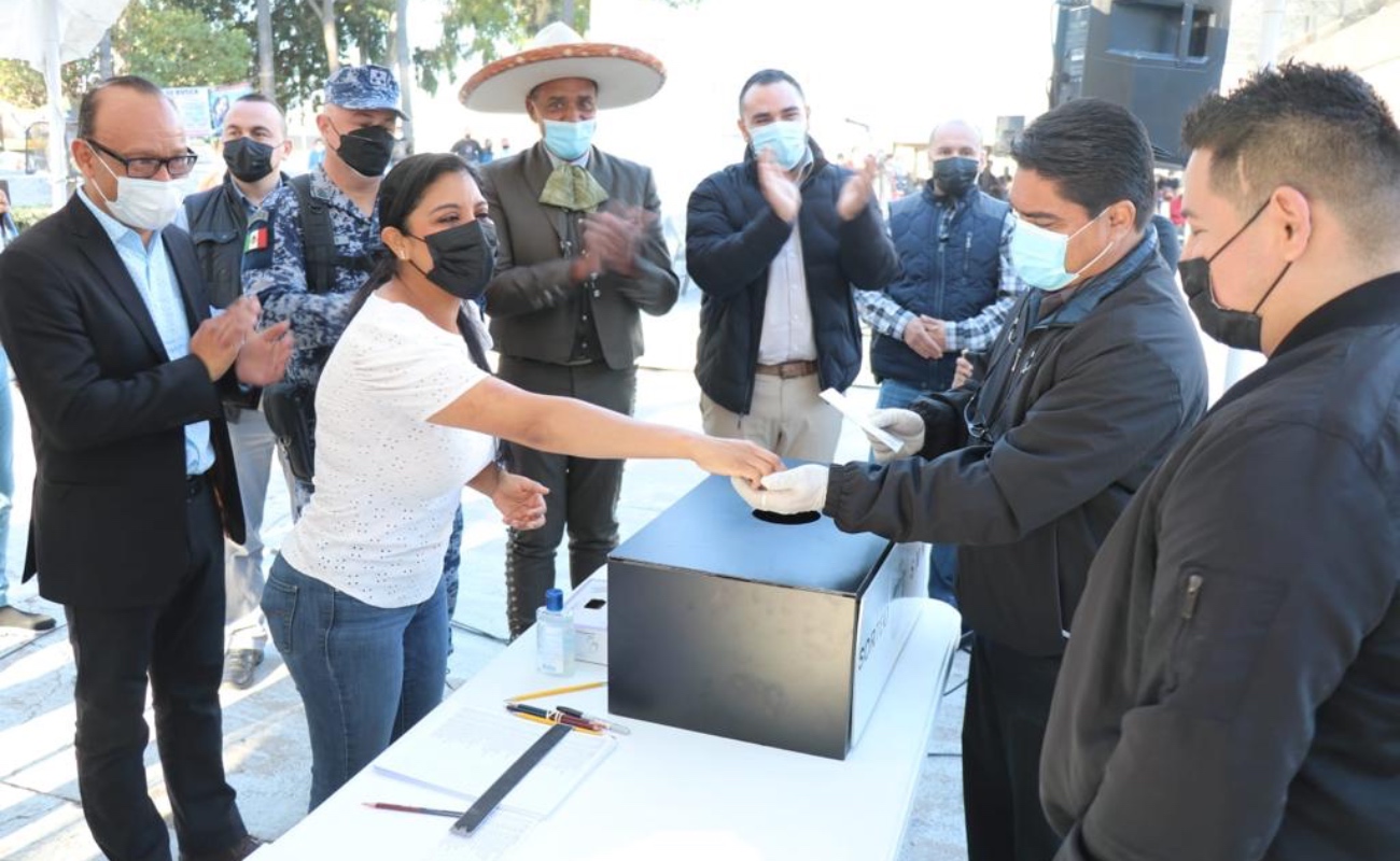 Realizan sorteo del Servicio Militar Nacional clase 2003 y remisos