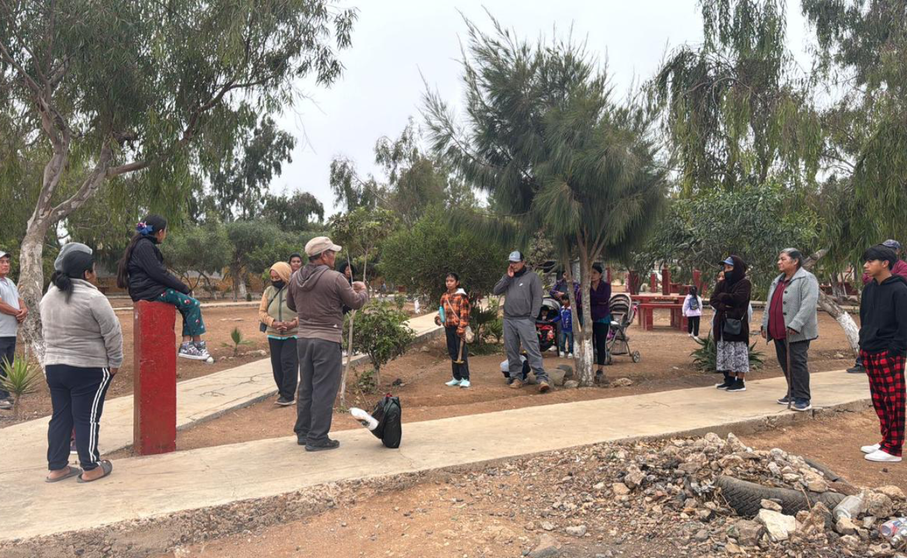 Rehabilita SSCBC parque y cancha de usos múltiples en San Quintín