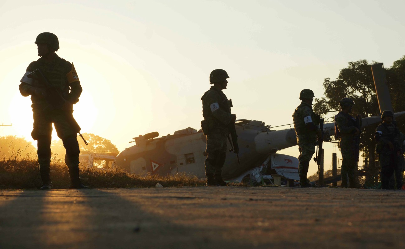 Cienfuegos asume responsabilidad de la Sedena tras el desplome de helicóptero