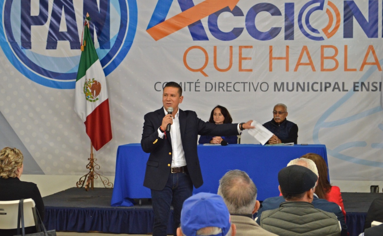 Se registra Iván Nolasco Cruz como precandidato a la alcaldía de Ensenada por la Alianza PRI-PAN