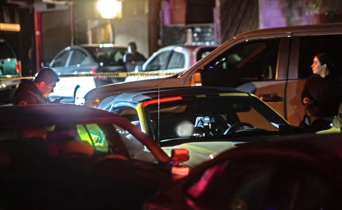Asesinan a un hombre al interior de un vehículo en Natura