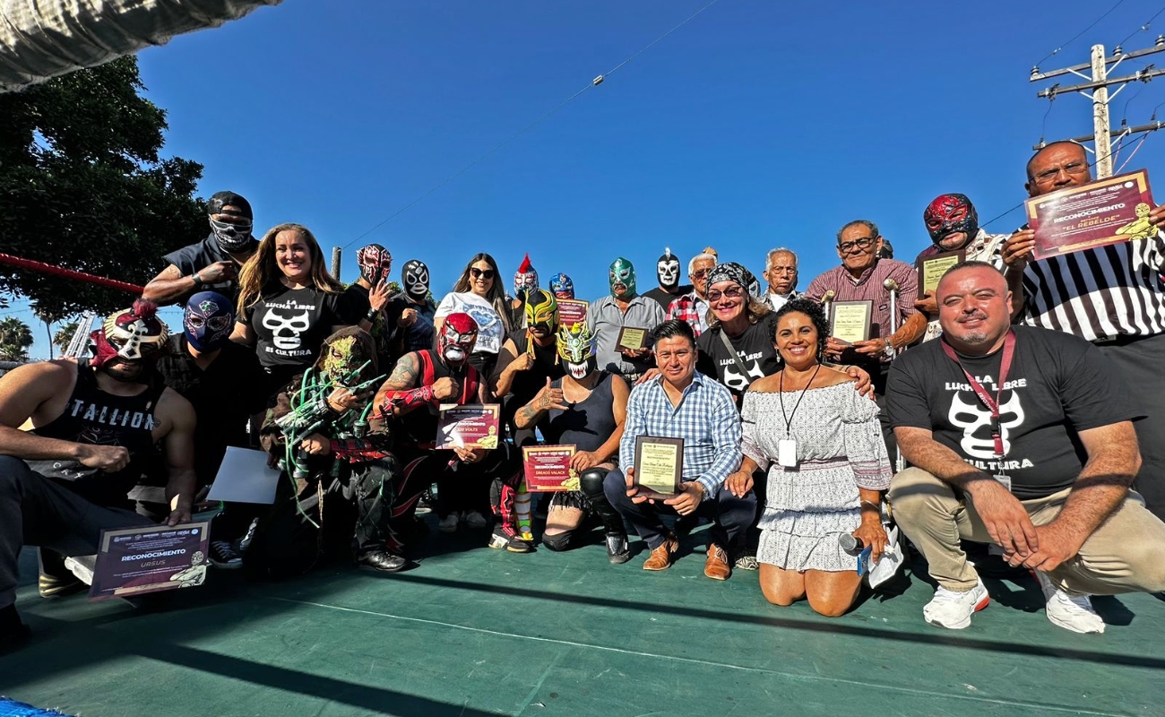 Exitosa Primera Edición de "La Lucha Libre es Cultura" en el Riviera