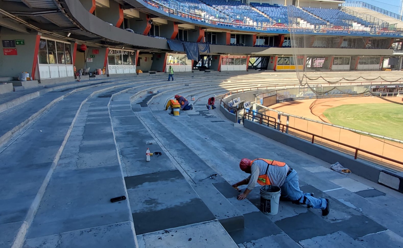 Avanza SIDURT en rehabilitación de Estadio Nido de los Águilas en Mexicali