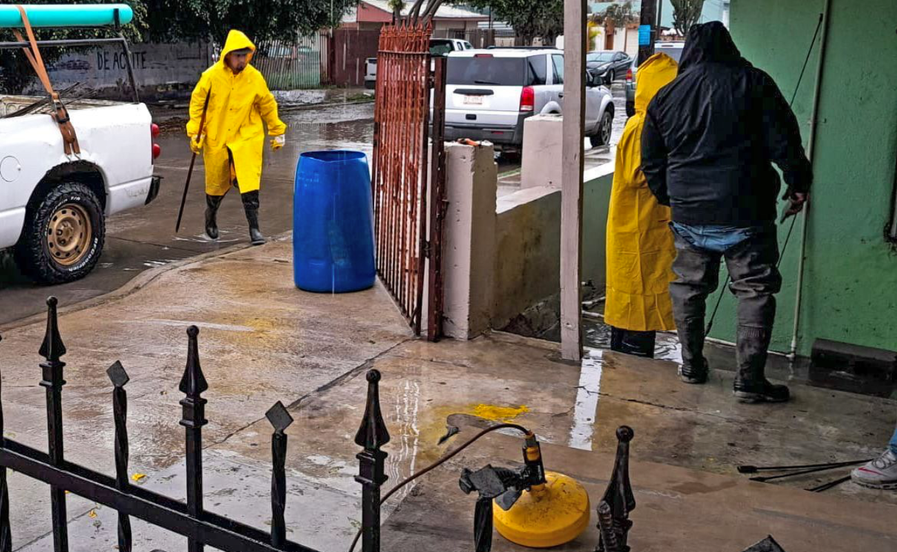 Emprende gobierno de Marina del Pilar atención por las lluvias en Baja California