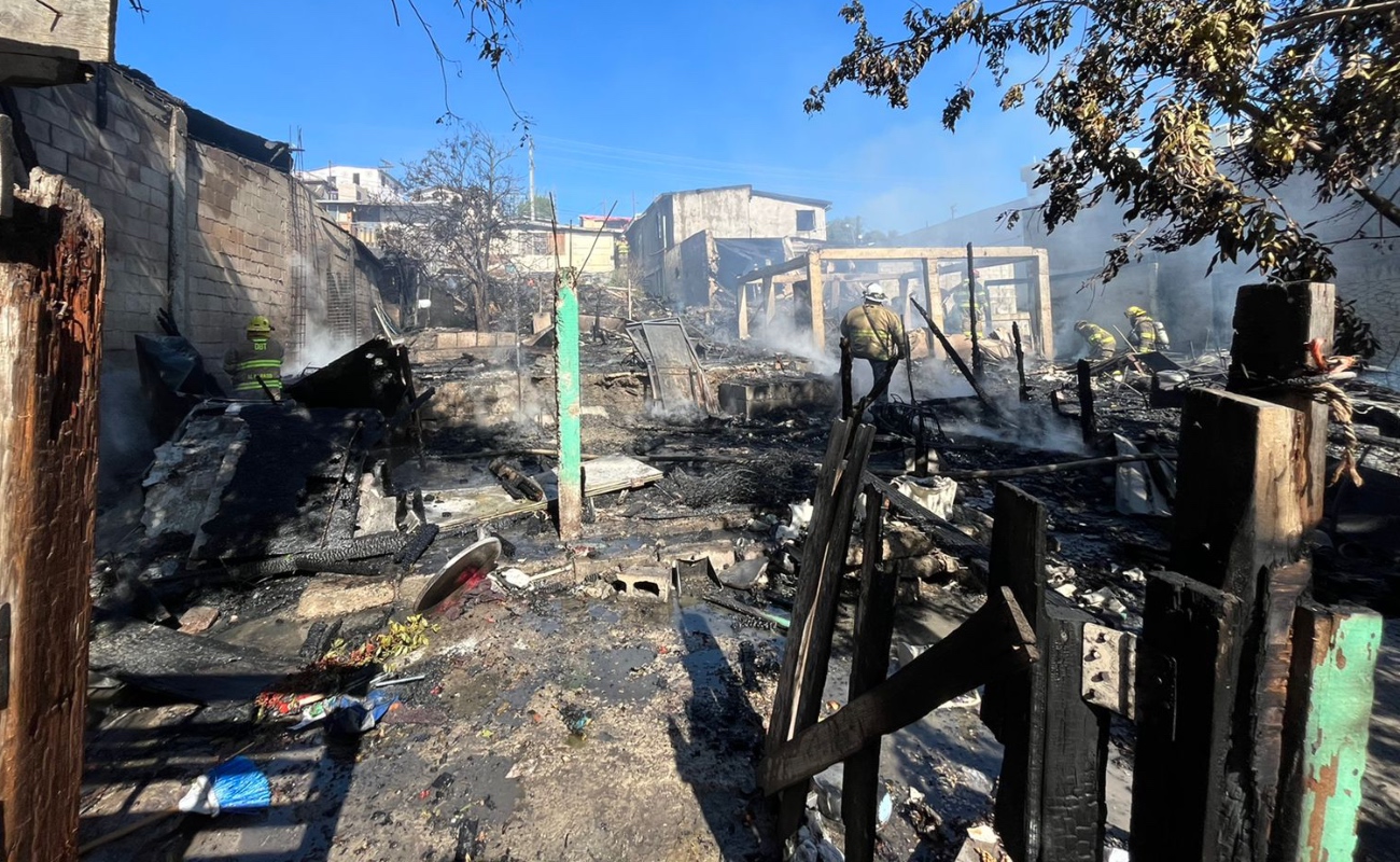 Incendio en El Tecolote deja 5 muertos