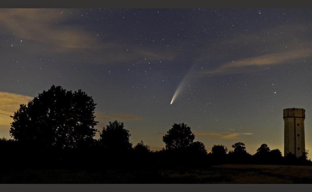 El cometa Tsuchinshan-ATLAS ilumina los cielos: el cometa del siglo alcanza su máximo brillo