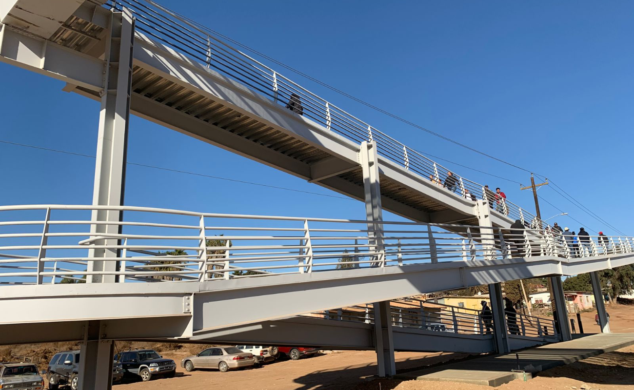 Apertura SIDURT  puente peatonal del ejido Zapata en San Quintín