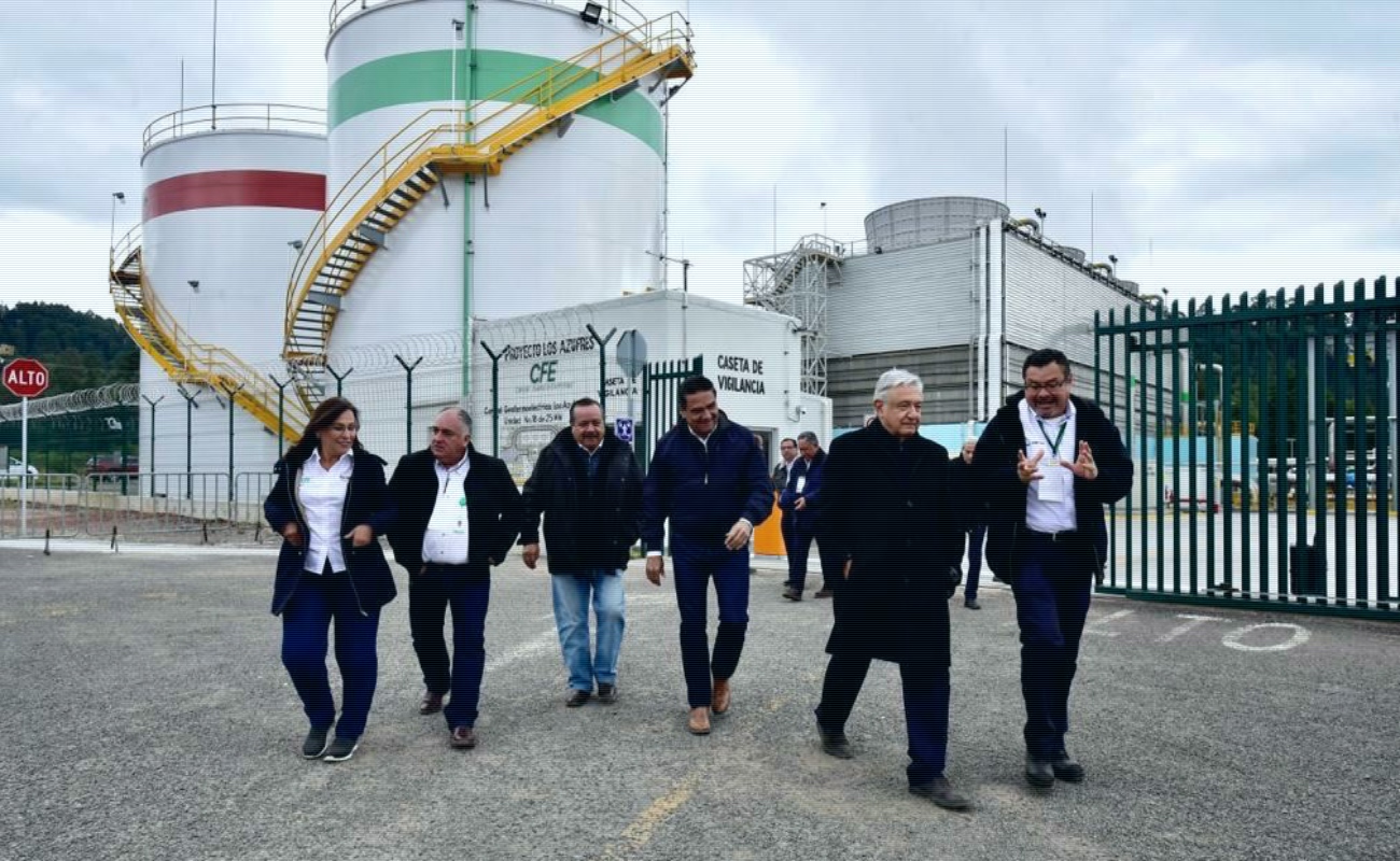 CFE lista para generar energía si no hay inversión privada: López Obrador