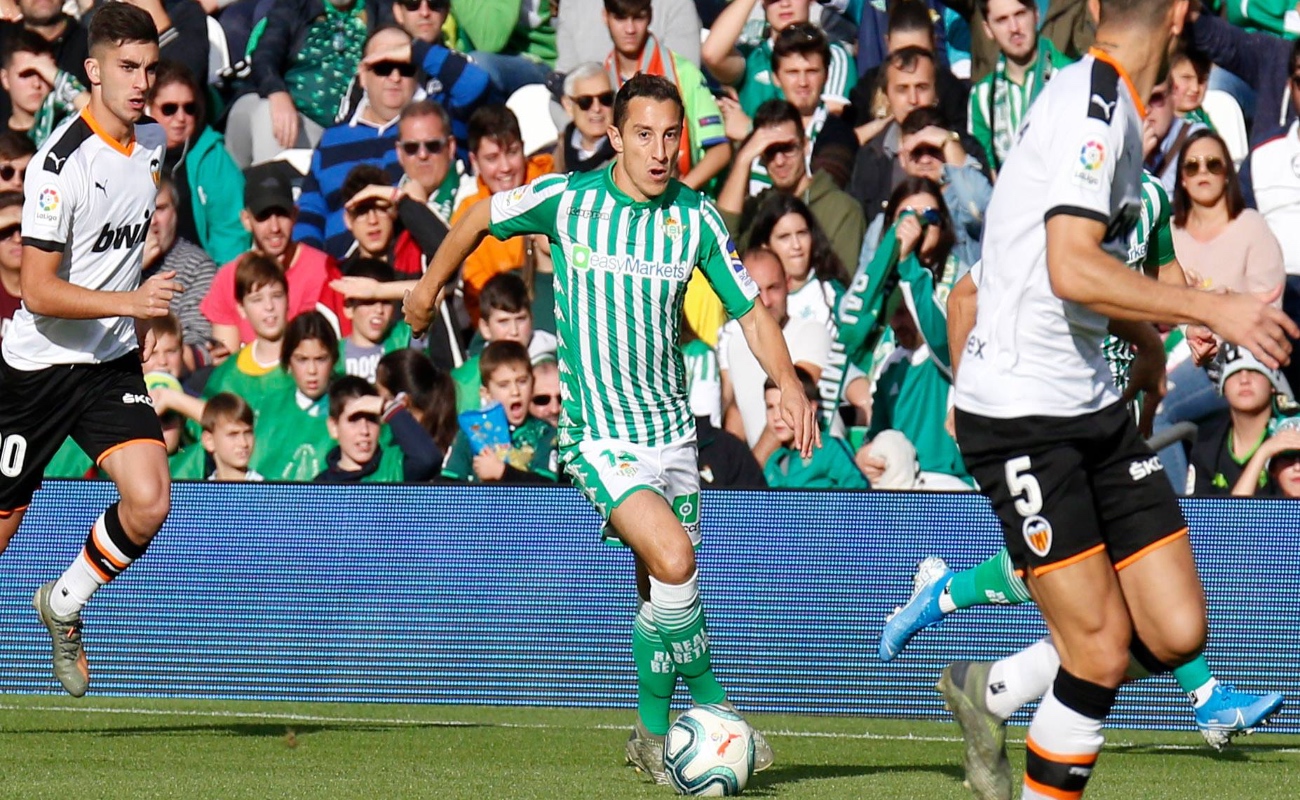 Andrés Guardado seguirá con el Real Betis hasta 2022