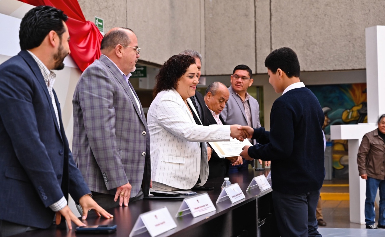 Reconoce Ayuntamiento a ganadores del concurso “Infancia en la Presidencia 2024”