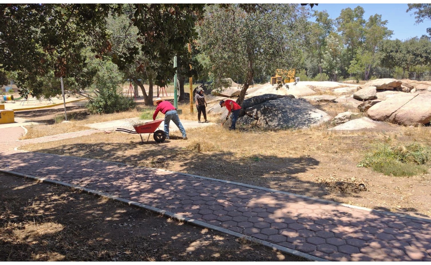 Empresa Atlantis se suma a jornada de limpieza en Parque Tecaroca