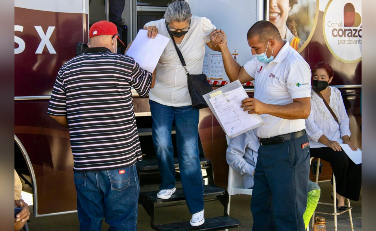 Acuden Centros de Salud Móviles al valle de Mexicali, San Quintín y Tijuana