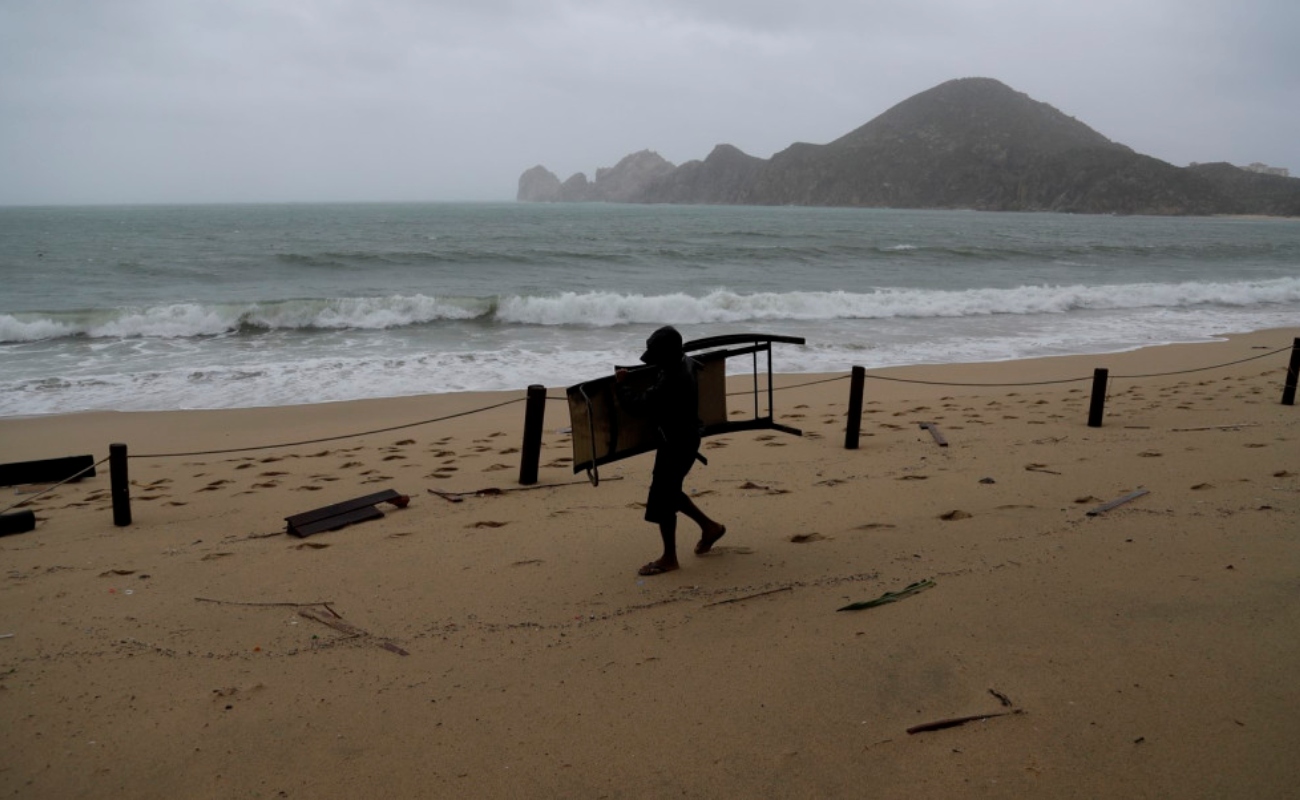 Se suspenden clases en La Paz y Los Cabos por tormenta tropical Bud
