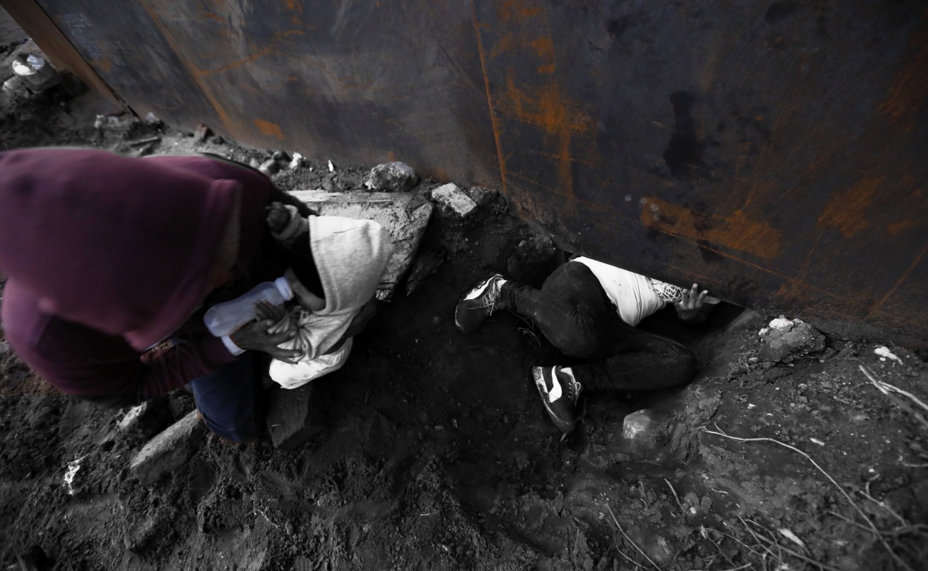 Pide Derechos Humanos protección para menores de caravana tras homicidio de dos
