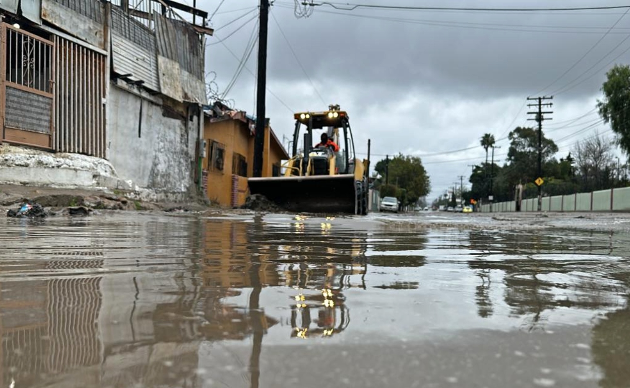 Continúa gobierno de Montserrat Caballero con la atención de incidencias por lluvias