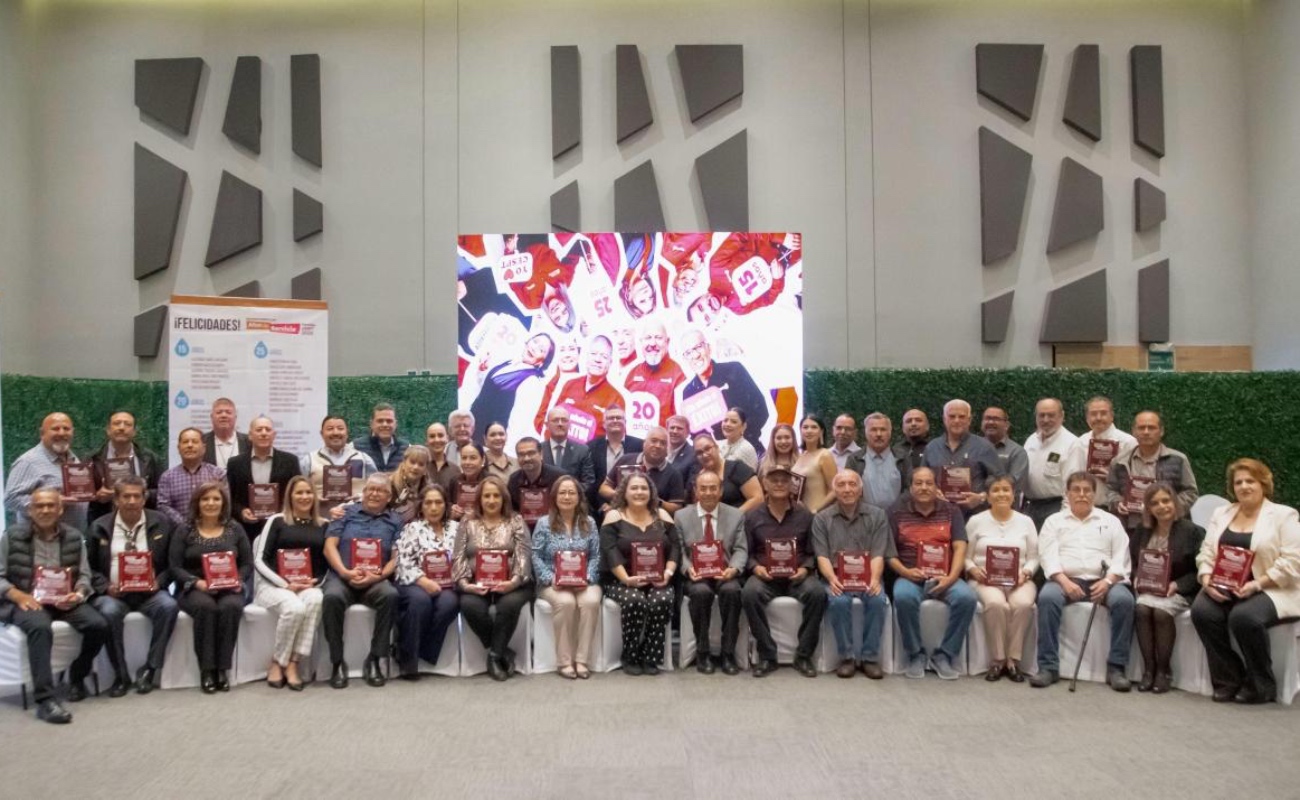 Reconoce CESPT a personal por años de servicio