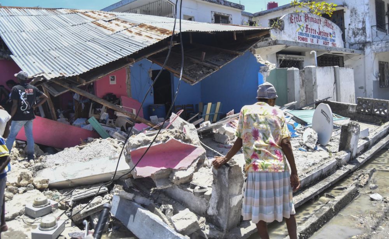 Sube a 304 la cifra muertos por el terremoto en Haití
