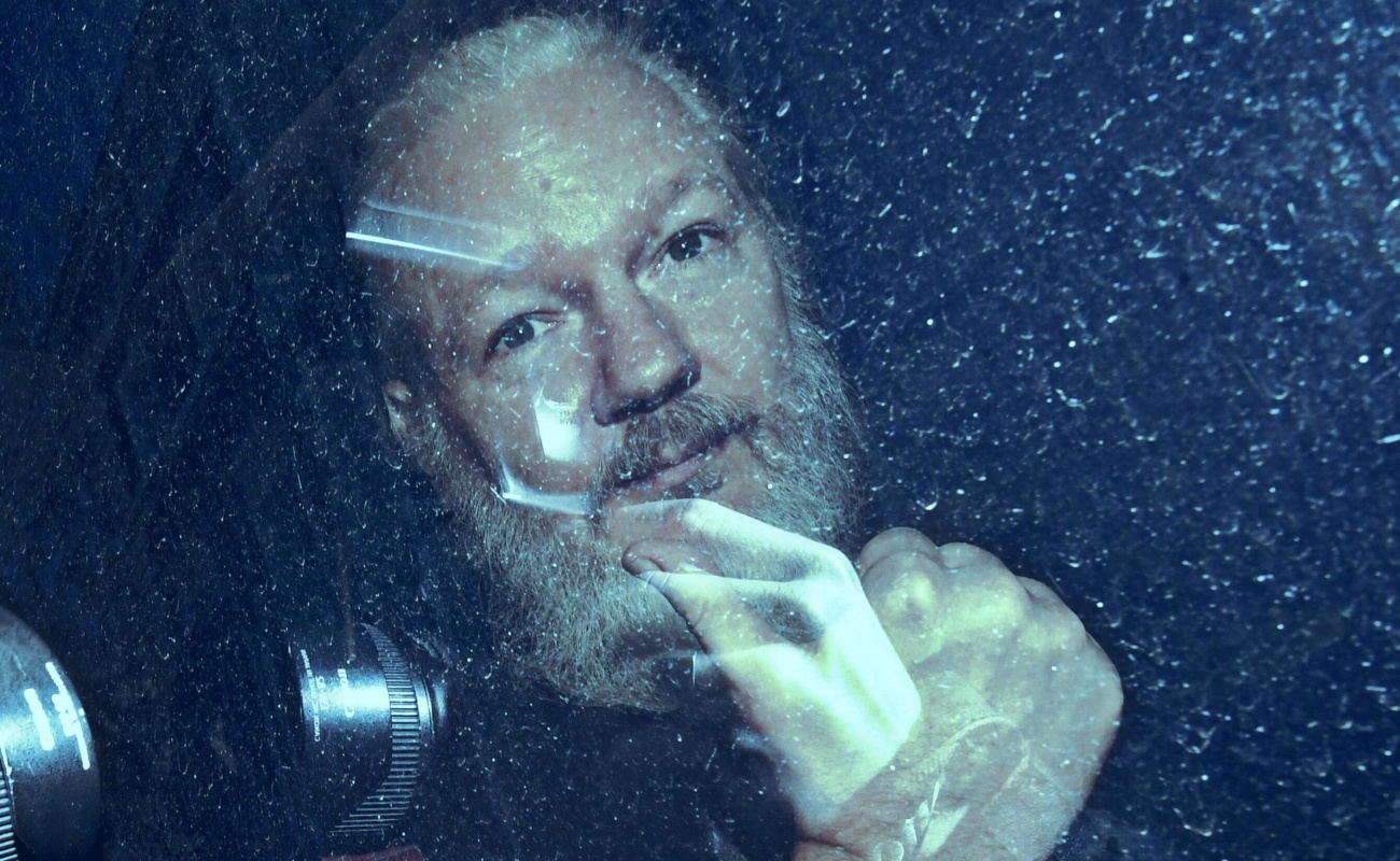 Julian Assange es arrestado en Londres y enfrenta cargos de EU