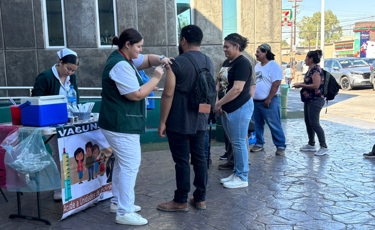 Inicia IMSS Baja California Campaña de Vacunación contra influenza y COVID-19