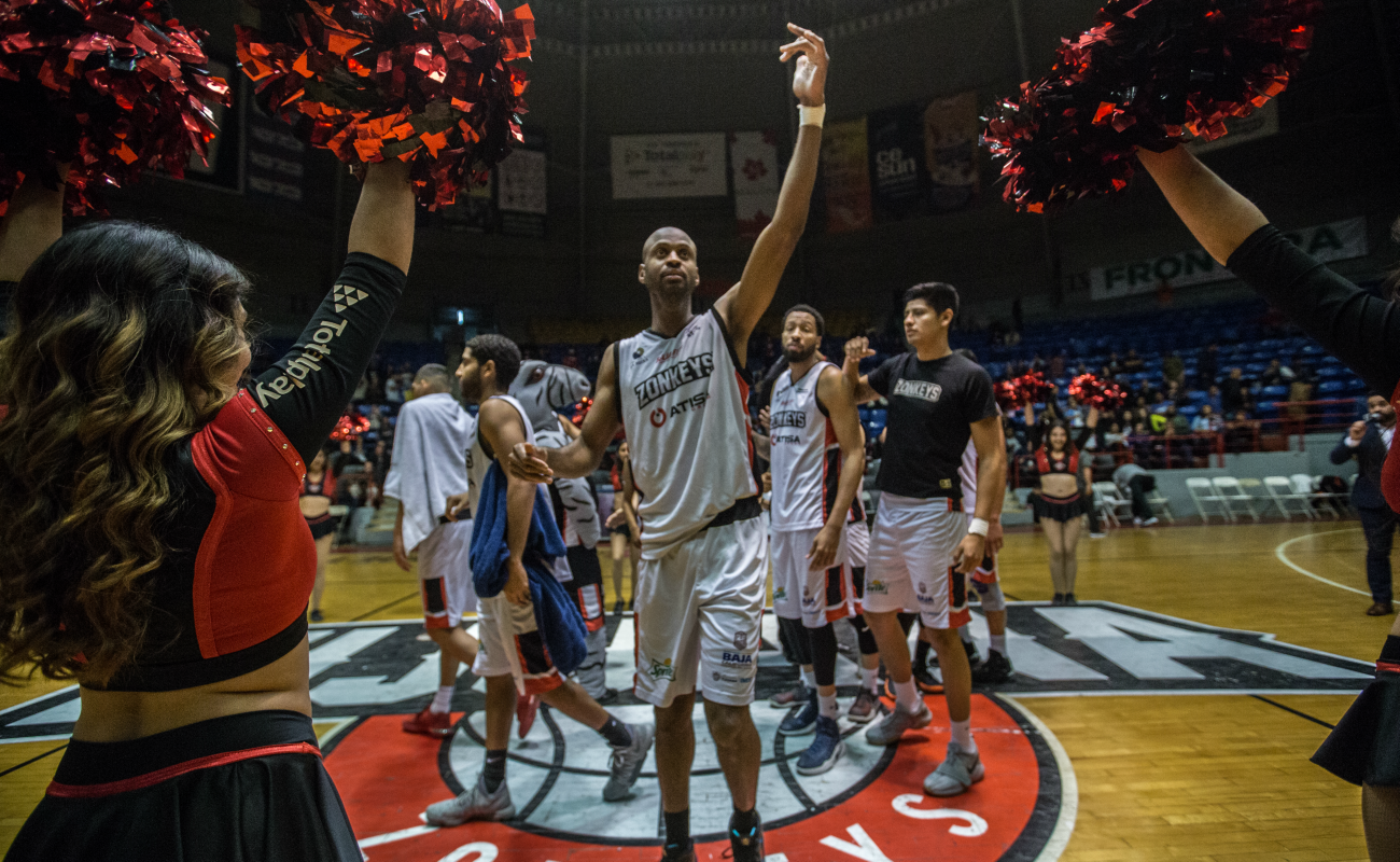 Zonkeys imparables, barre con Halcones