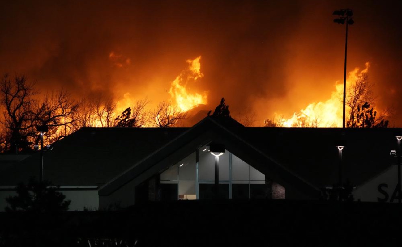 Consume incendio forestal más 580 casas en Colorado