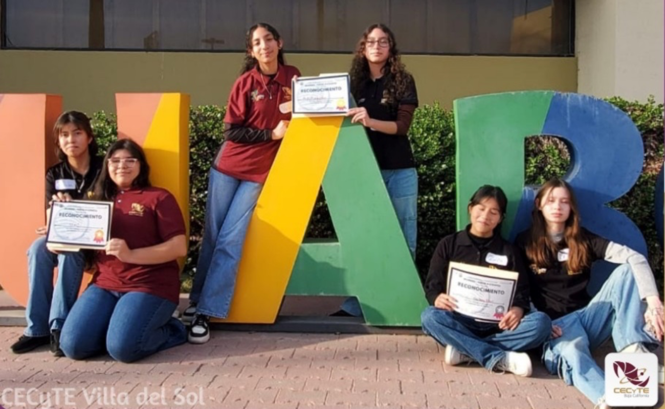 Alumnas del CECyTE BC Villa del Sol arrasan en el Baja Robotics League 2025