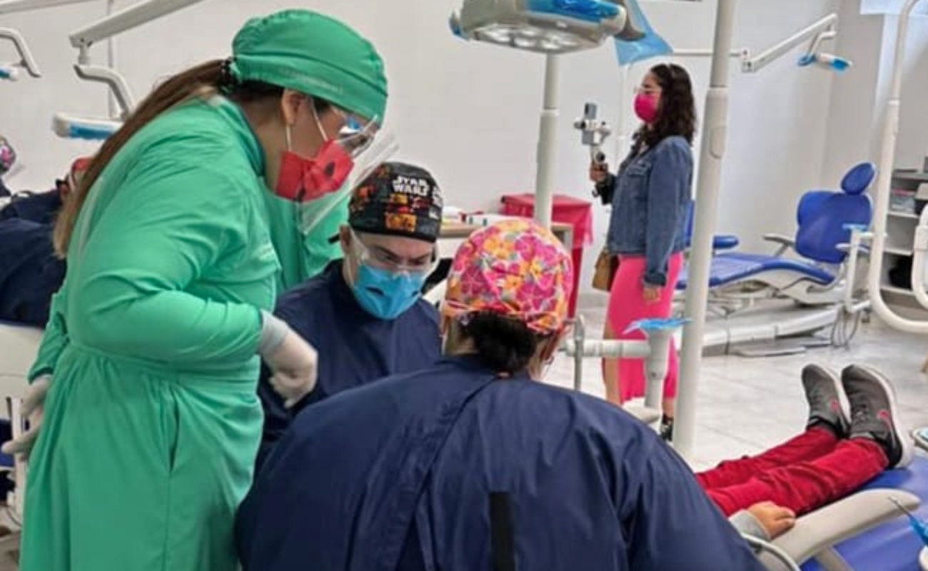 Brindan servicios de salud dental a integrantes del club de niñas y niños de México y del servicio de oncopediatría del HGT