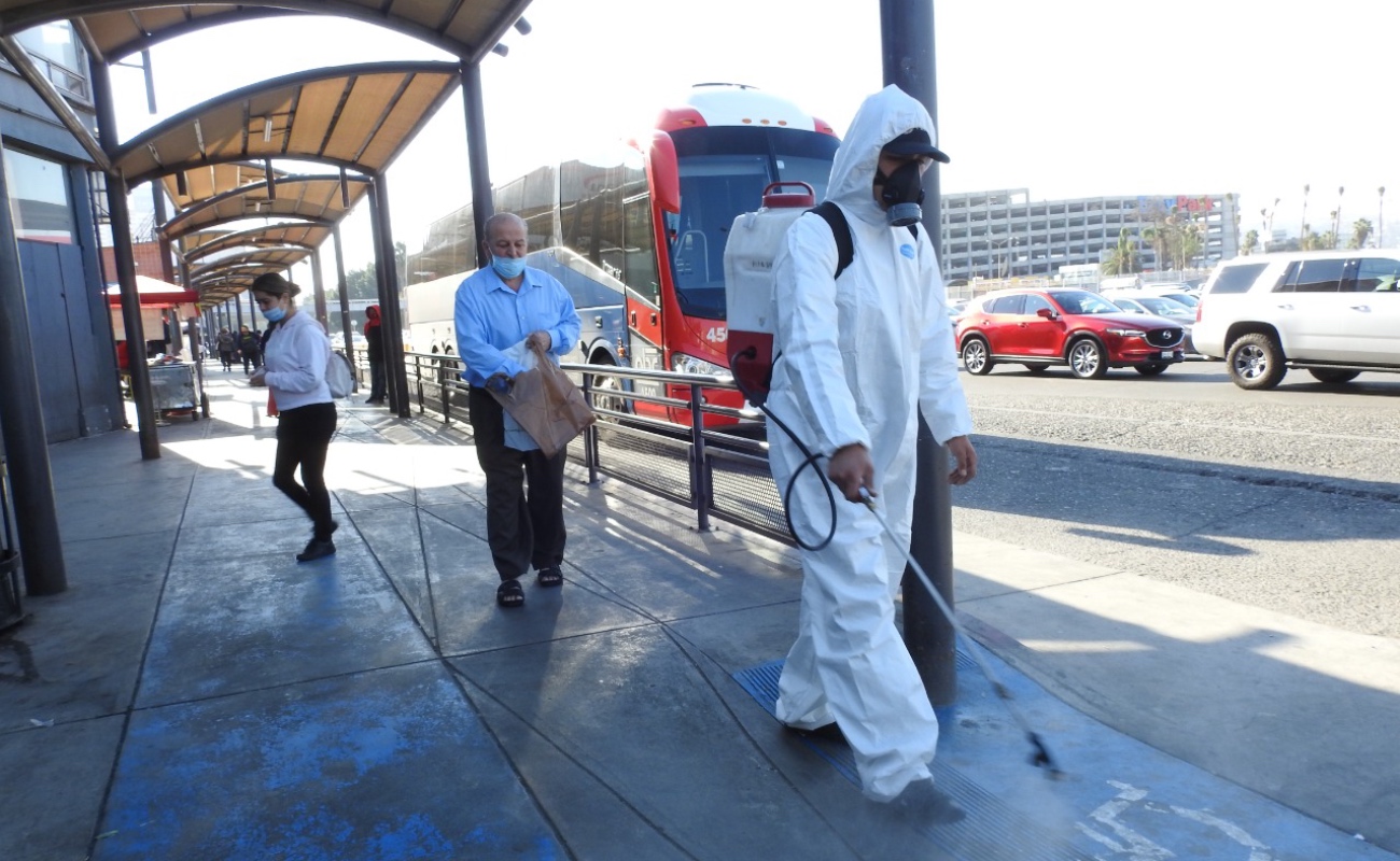 Continúa activo el programa de sanitización de espacios públicos en Tijuana