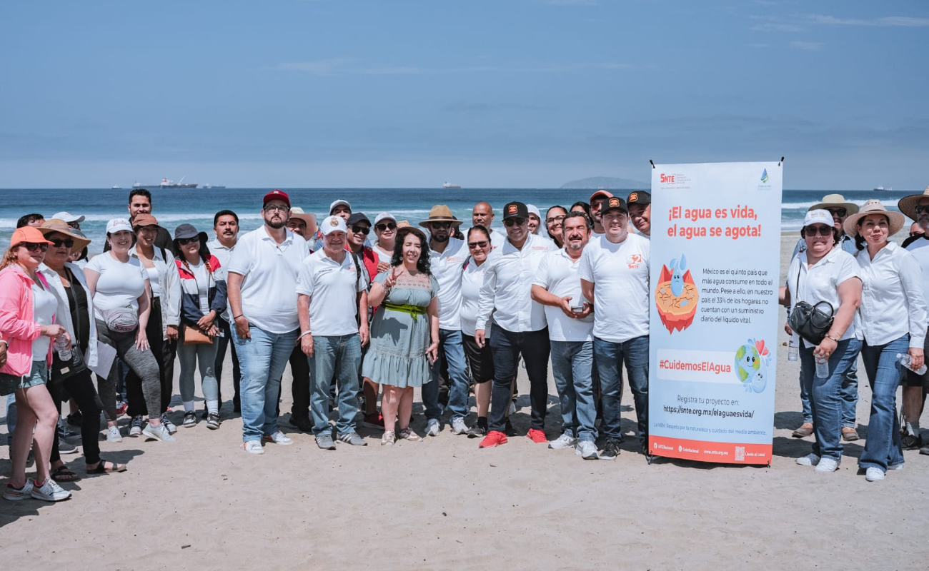 Encabezó Araceli Brown en Jornada Nacional de Limpieza de la Playa “El agua es vida.. el agua se agota”