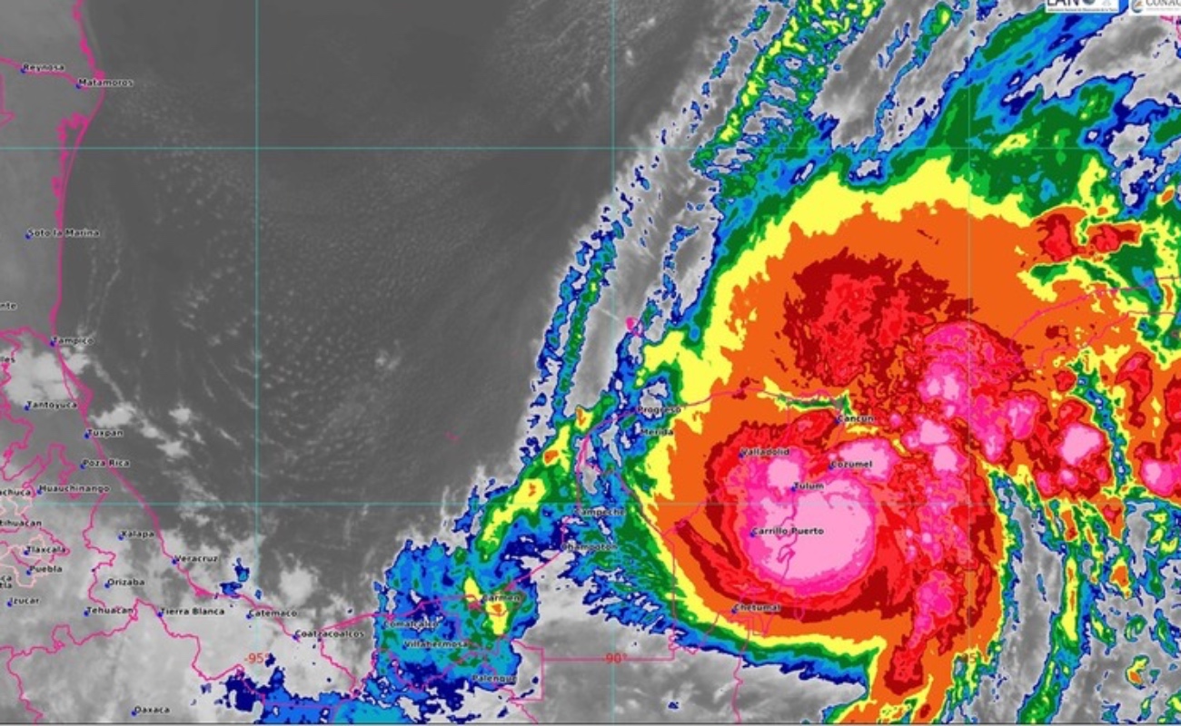 Tormenta Gamma toca tierra, amenaza con volverse huracán