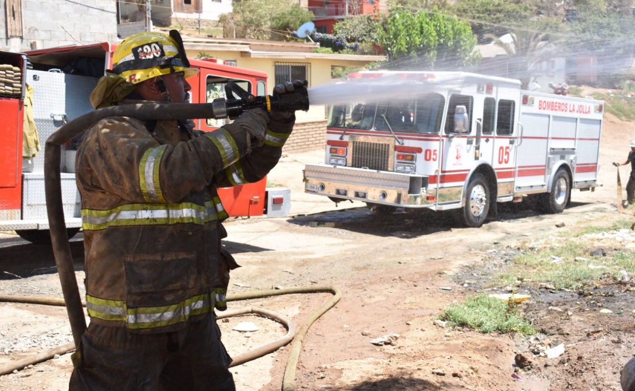 Atiende Bomberos de Ensenada más de 250 incendios forestales y domésticos de mayo a julio