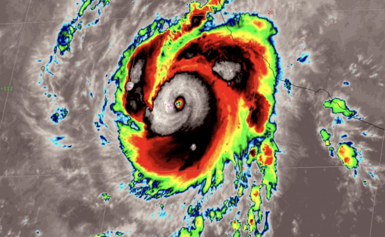 Se intensifica `Roslyn’ a huracán categoría 4