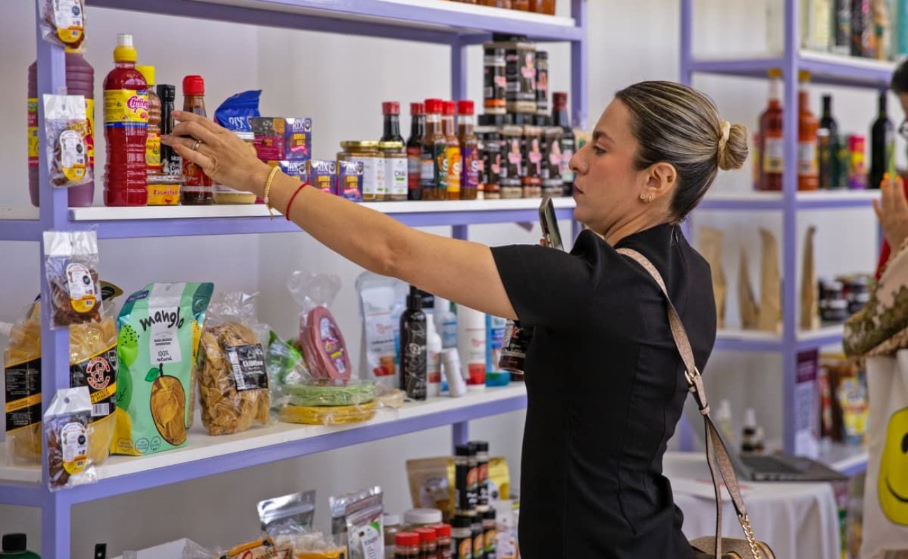 Transforman emprendedores su estrategia de servicio con certificación estatal