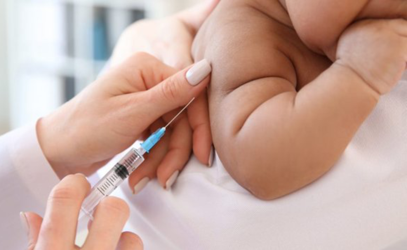 Aprueban en Europa vacuna contra Covid-19 de Pfizer y Moderna en niños a partir de seis meses