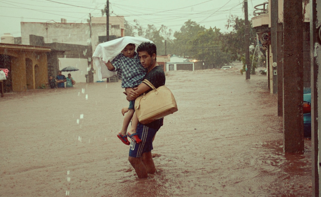Mitad de Sinaloa quedó inundada e incomunicada: Protección Civil
