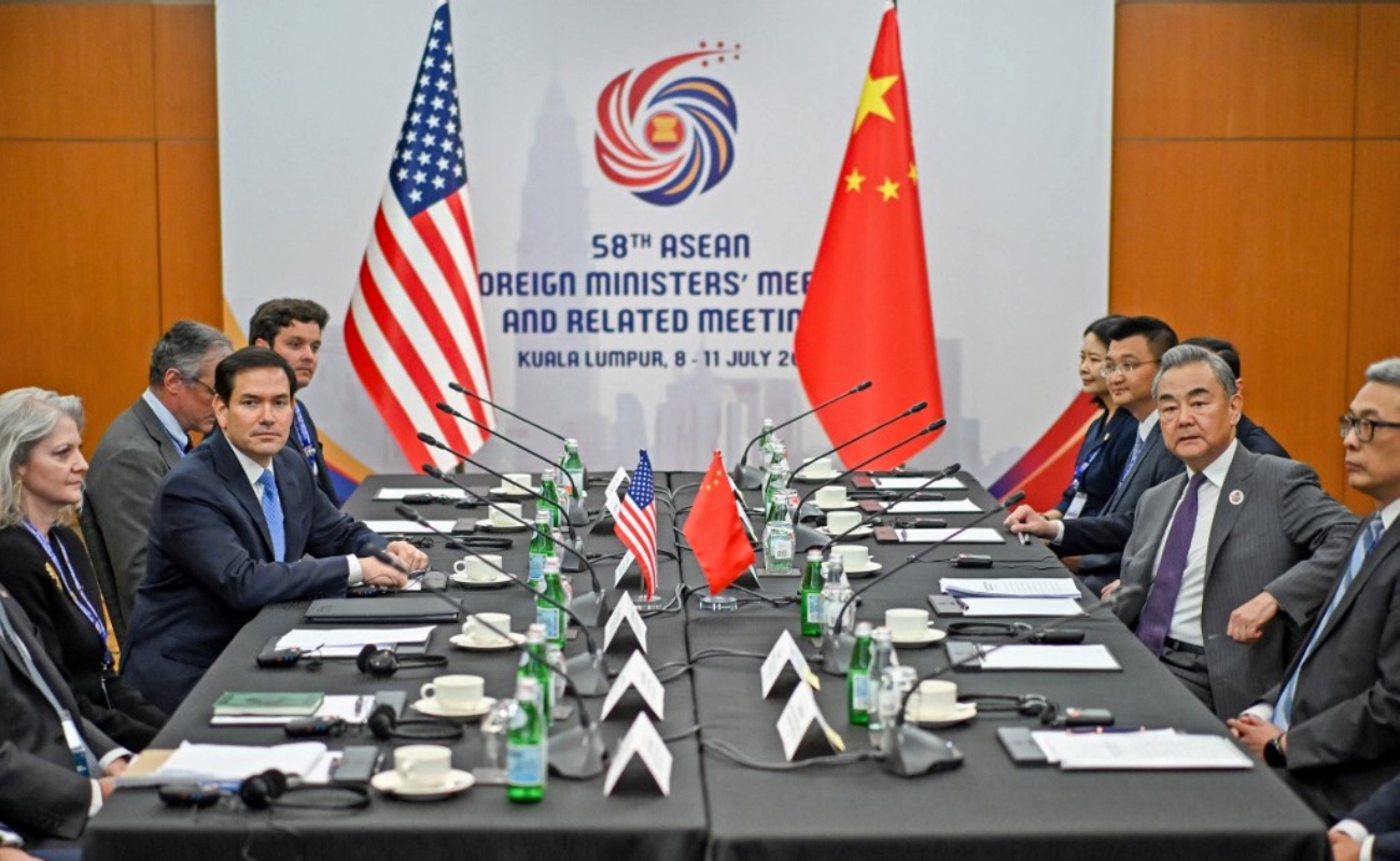 Estados Unidos y China buscan evitar una nueva guerra comercial durante cumbre en Kuala Lumpur