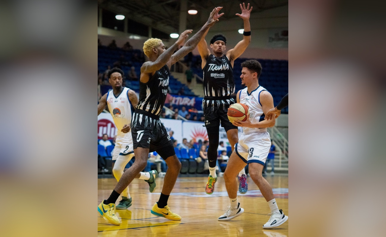 El encuentro fue una auténtica batalla sobre la duela.