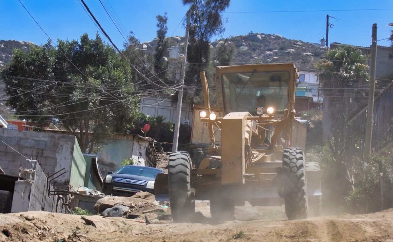 Realiza Gobierno de Ensenada acciones de motoconformado en más de 8 mil m2 de vialidades