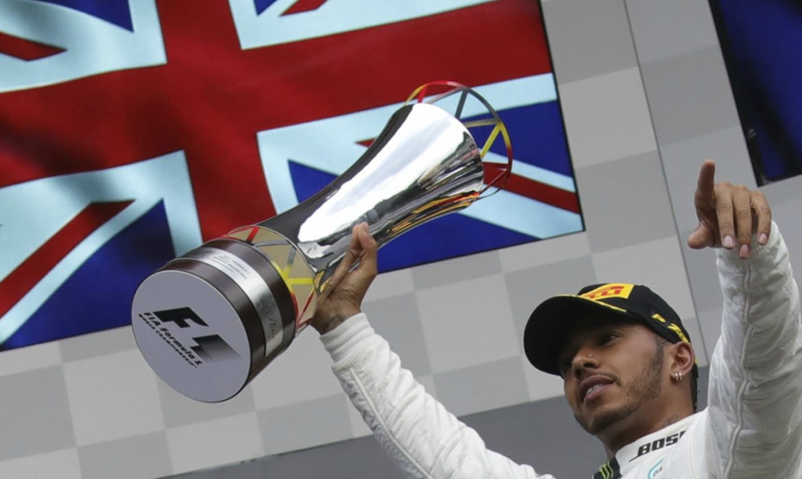 Hamilton gana GP