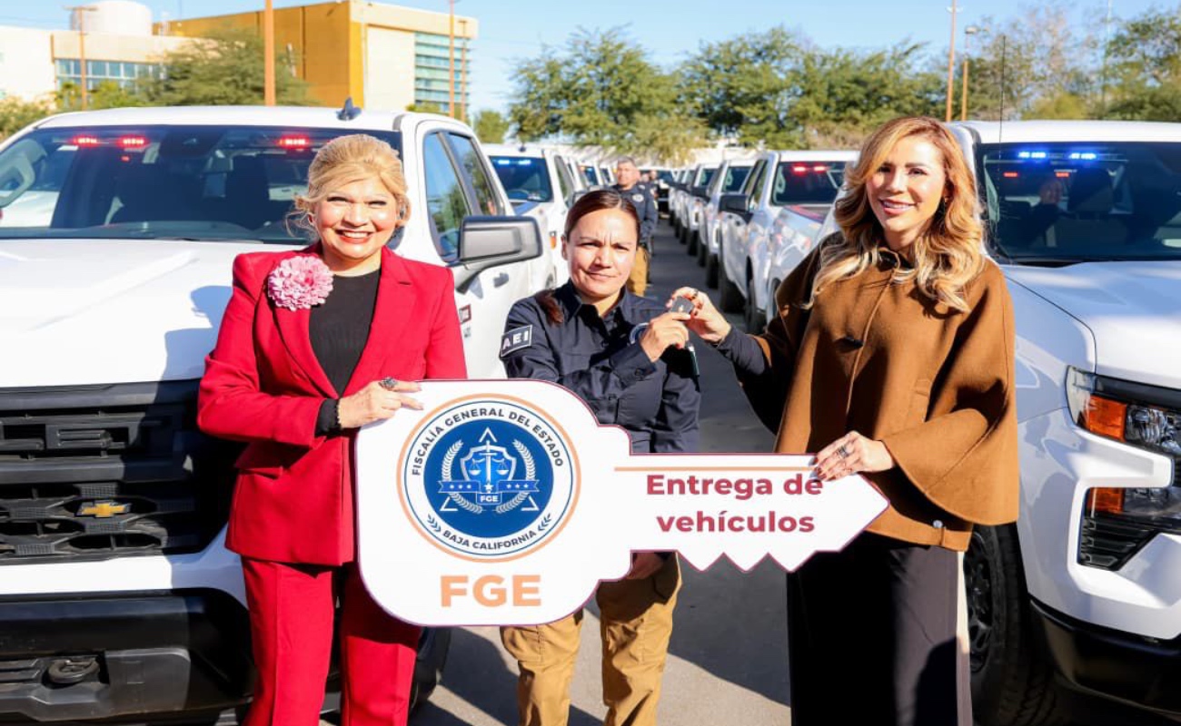 Entrega gobernadora Mirra del Pilar 100 patrullas para fortalecer la Fiscalía General del Estado