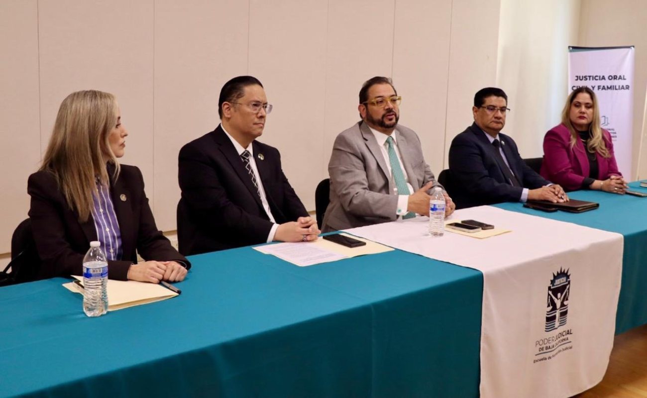 Más acciones de capacitación abierta sobre nueva legislación.